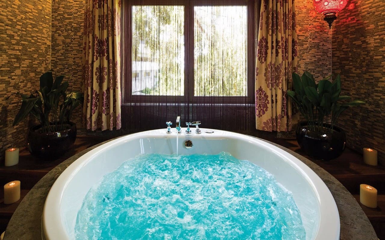 Cornelia Diamond Golf Spa